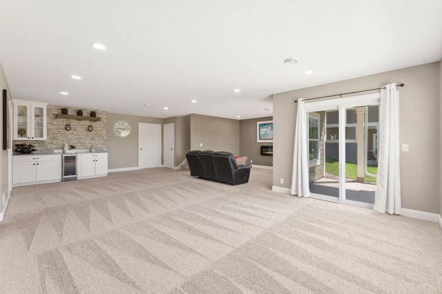 18573 Joplin Avenue, Lakeville, MN 55044