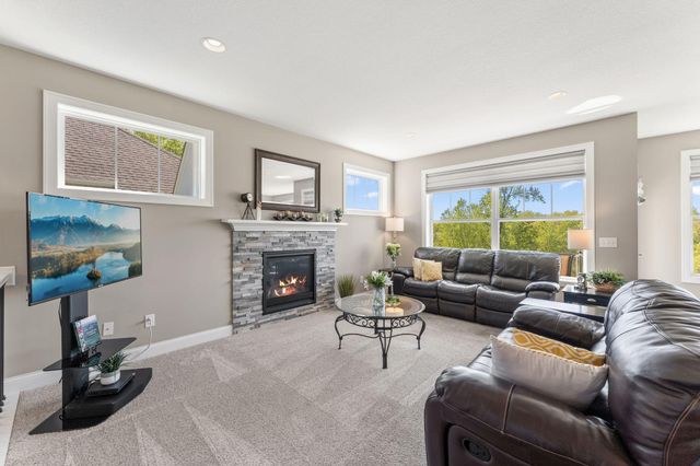 18573 Joplin Avenue, Lakeville, MN 55044