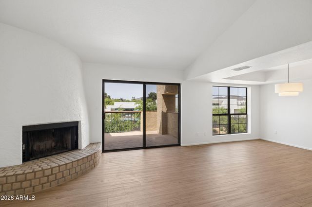 8344 N 21ST Drive I207, Phoenix, AZ 85021
