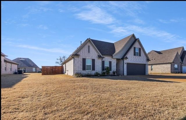 2327 KENT DR, Southaven, MS 38672