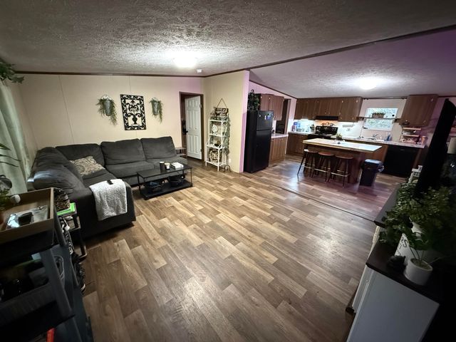 1037 Doc Adams Road, Mt Vernon, KY 40456