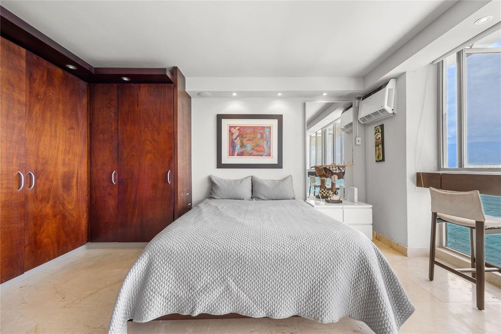 Image 16 of property listing at 1035 ASHFORD AVENUE 1206, San Juan, PR 00907