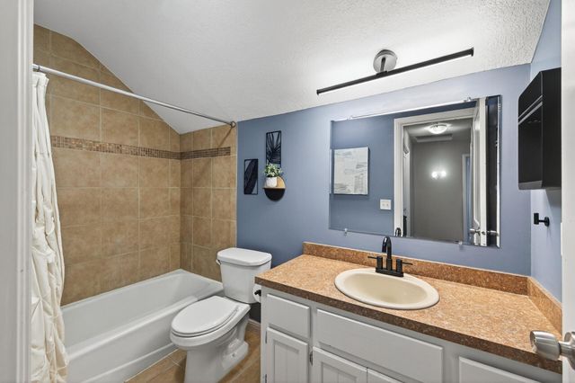 8709 64th Avenue N, Brooklyn Park, MN 55428
