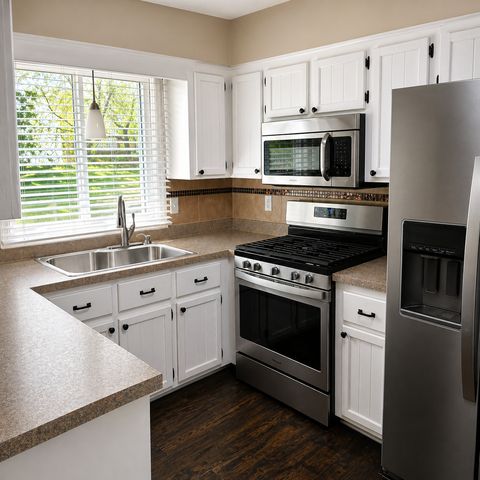 8709 64th Avenue N, Brooklyn Park, MN 55428
