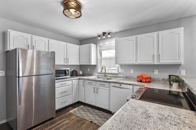 3618 Stonebridge Drive, Madison, WI 53719