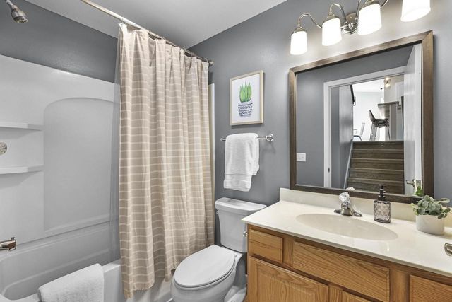 3618 Stonebridge Drive, Madison, WI 53719