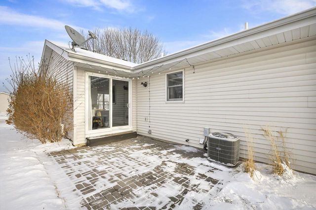 3618 Stonebridge Drive, Madison, WI 53719