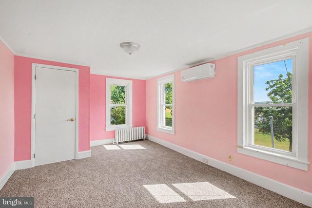 503 E MARKET STREET, Hellam, PA 17406