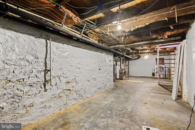 503 E MARKET STREET, Hellam, PA 17406