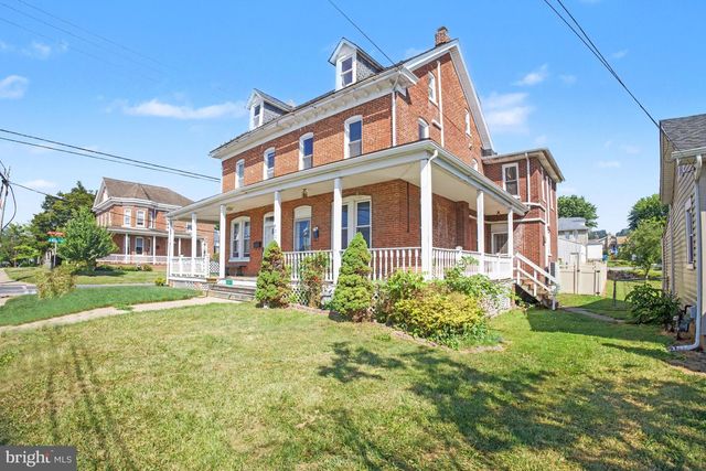 503 E MARKET STREET, Hellam, PA 17406