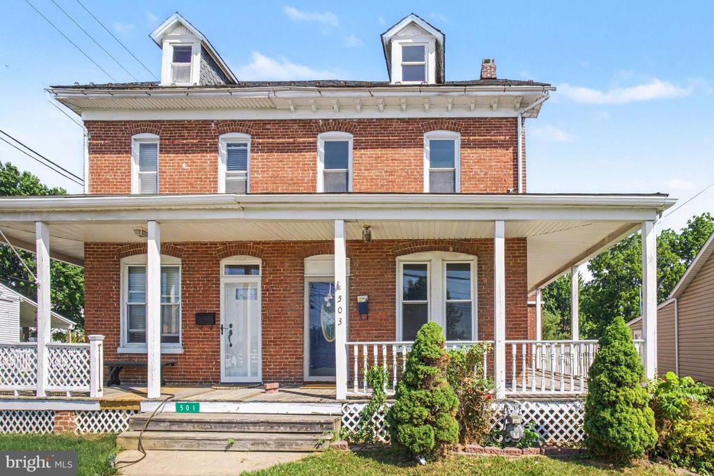 503 E MARKET STREET, Hellam, PA 17406