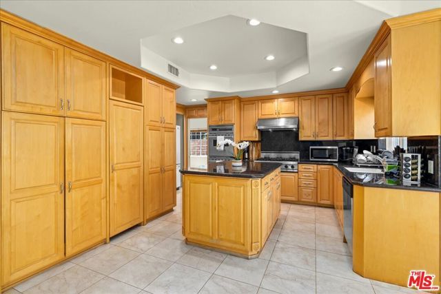 5029 Lemona Avenue, Sherman Oaks, CA 91403