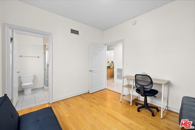 5029 Lemona Avenue, Sherman Oaks, CA 91403