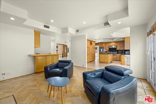 5029 Lemona Avenue, Sherman Oaks, CA 91403