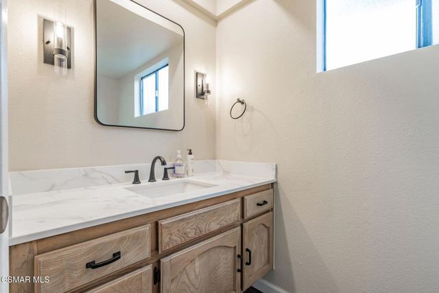 7231 Balboa Boulevard A, Van Nuys, CA 91406