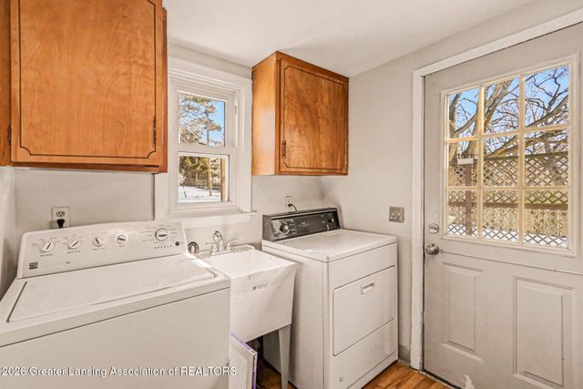 3336 Tecumseh River Road, Lansing, MI 48906