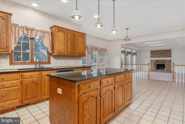 10808 ARCHER LN, Williamsport, MD 21795