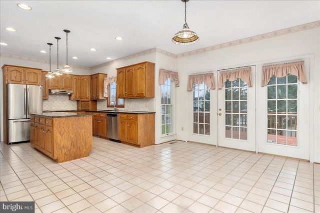 10808 ARCHER LN, Williamsport, MD 21795