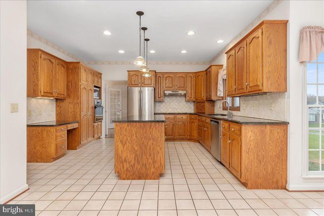 10808 ARCHER LN, Williamsport, MD 21795