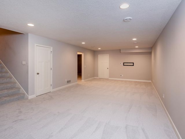 5029 Hankerson Avenue, Edina, MN 55436