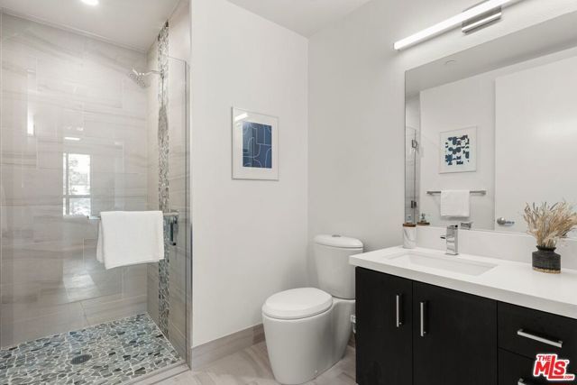 4140 Glencoe Avenue 302, Marina Del Rey, CA 90292