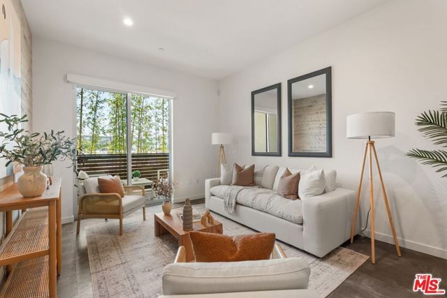 4140 Glencoe Avenue 302, Marina Del Rey, CA 90292