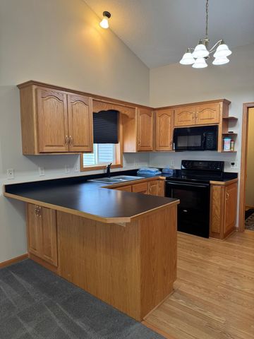 38161 Fieldstone Drive, North Branch, MN 55056