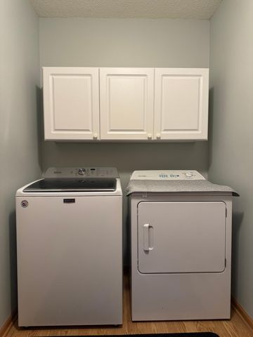 38161 Fieldstone Drive, North Branch, MN 55056