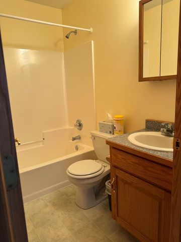 38161 Fieldstone Drive, North Branch, MN 55056