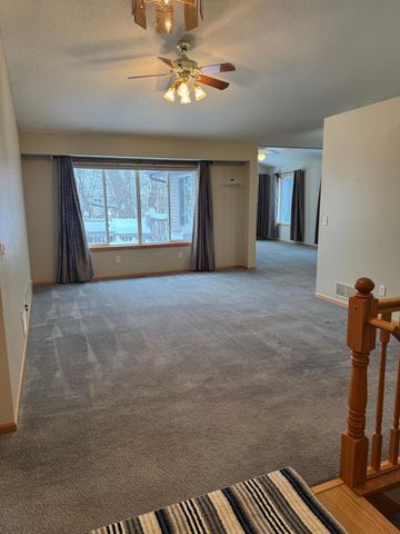 38161 Fieldstone Drive, North Branch, MN 55056