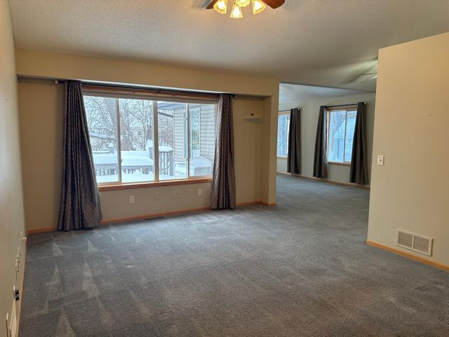 38161 Fieldstone Drive, North Branch, MN 55056