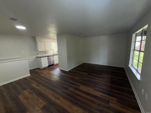 3306 Dartmouth Court, Little Rock, AR 72204