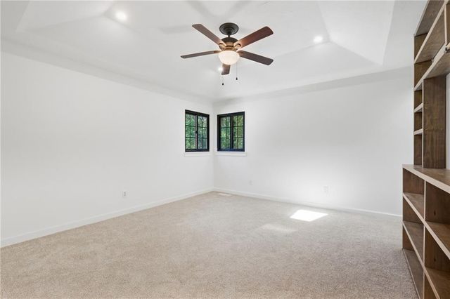 9201 Acuff Lane, Lenexa, KS 66215