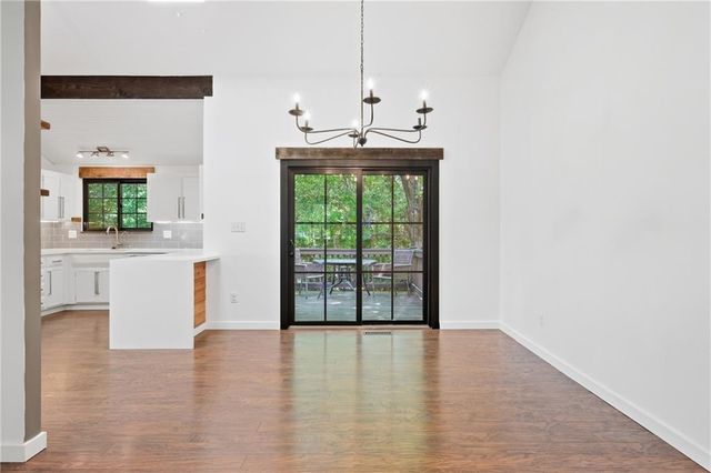 9201 Acuff Lane, Lenexa, KS 66215