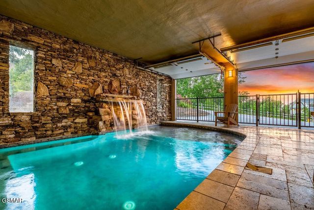 3222 Laurel Cove Trail, Sevierville, TN 37862