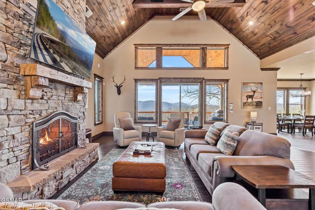 3222 Laurel Cove Trail, Sevierville, TN 37862