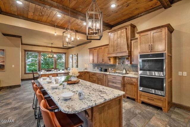 3222 Laurel Cove Trail, Sevierville, TN 37862