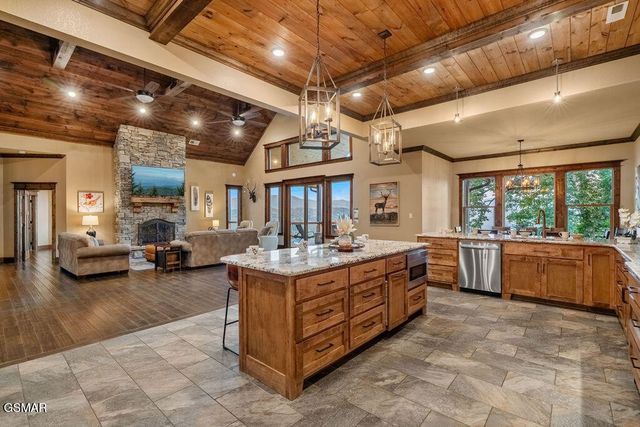 3222 Laurel Cove Trail, Sevierville, TN 37862