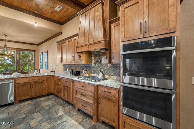 3222 Laurel Cove Trail, Sevierville, TN 37862