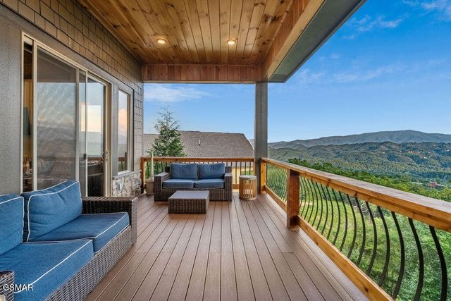 3222 Laurel Cove Trail, Sevierville, TN 37862