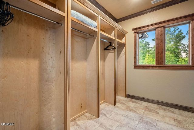 3222 Laurel Cove Trail, Sevierville, TN 37862