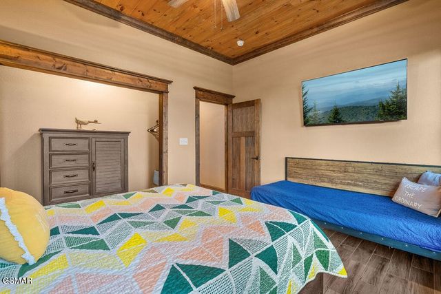 3222 Laurel Cove Trail, Sevierville, TN 37862