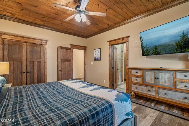 3222 Laurel Cove Trail, Sevierville, TN 37862