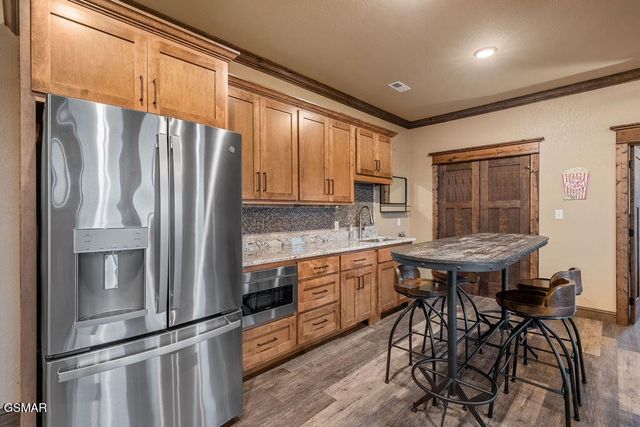 3222 Laurel Cove Trail, Sevierville, TN 37862