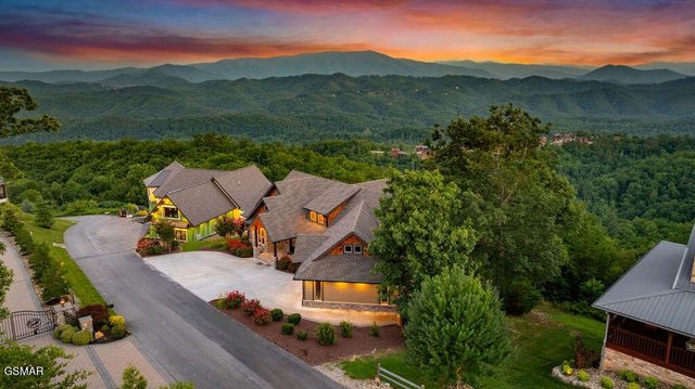 3222 Laurel Cove Trail, Sevierville, TN 37862