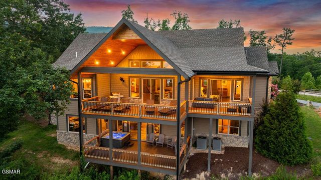 3222 Laurel Cove Trail, Sevierville, TN 37862