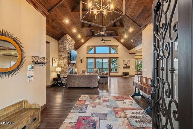 3222 Laurel Cove Trail, Sevierville, TN 37862