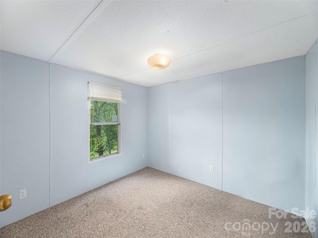 87 Holly Ridge Road, Candler, NC 28715