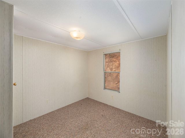 87 Holly Ridge Road, Candler, NC 28715