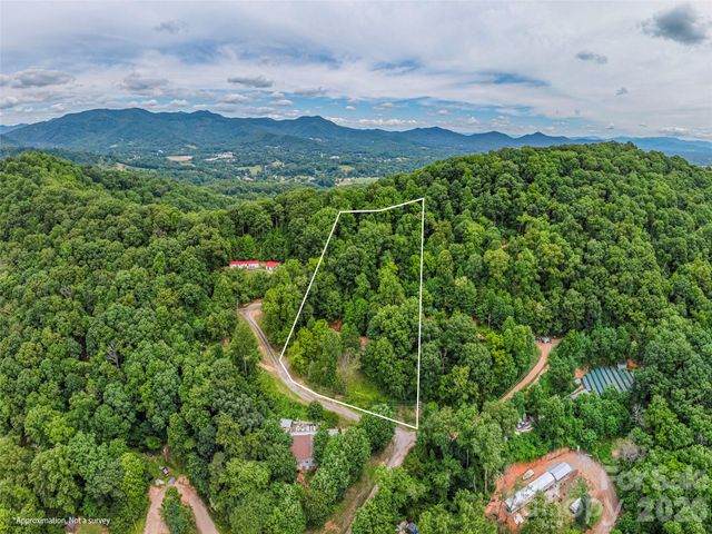 87 Holly Ridge Road, Candler, NC 28715